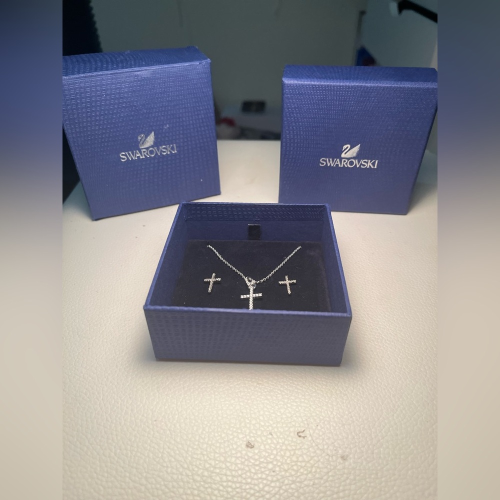 Swarovski Silver Cross Necklace Set - Picture 2 of 5